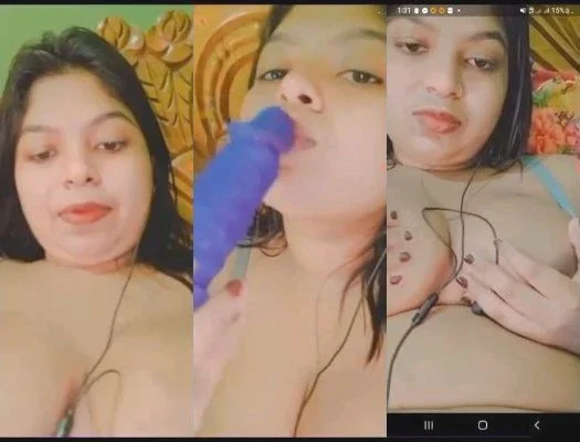 Horny Desi Girl Masturbating Video