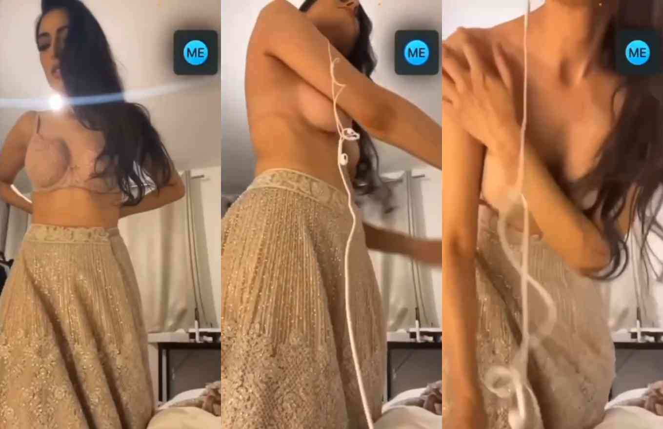 Sexy Slim Girl Showing Her Boobs HD Video