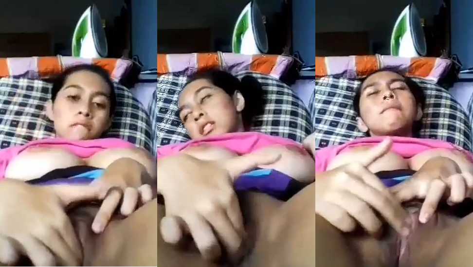 Desi Village Girl Fingering HD