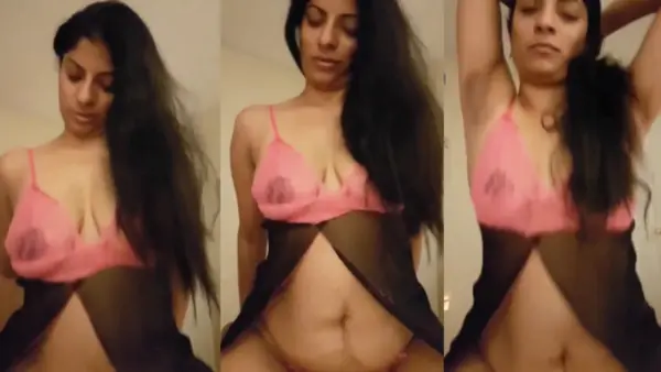 Tamil Beautiful Milf Aunty Fucking & Giving a Blowjob HD